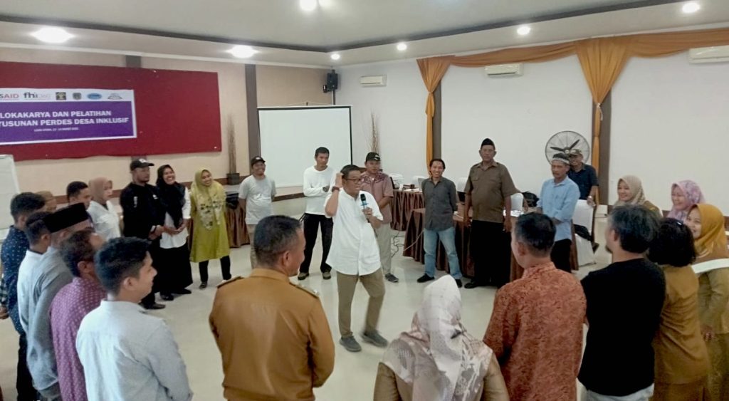 Pelatihan MADANI untuk meningkatkan kemampuan OMS dalam menciptakan regulasi lokal yang efektif.